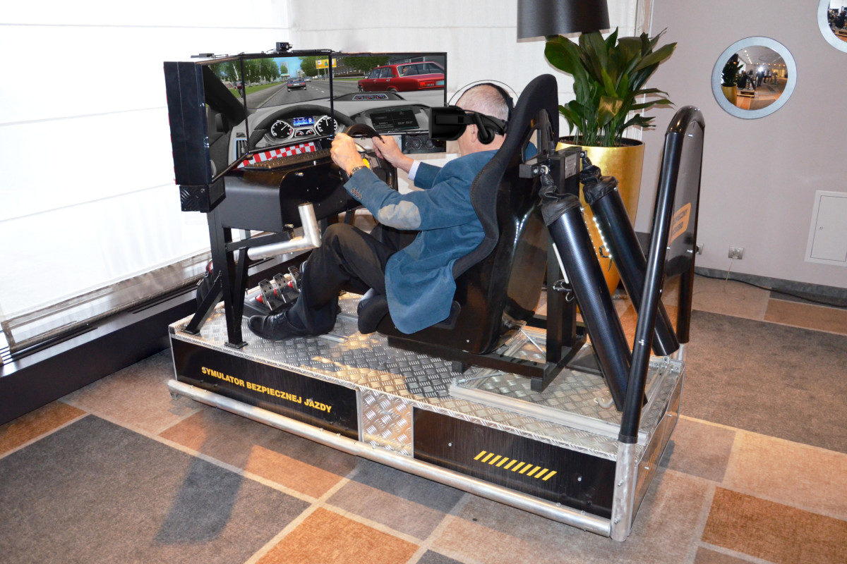 Symulator jazdy VR City - 3 - bhp jazdy zawodowy kierowca szkolenie